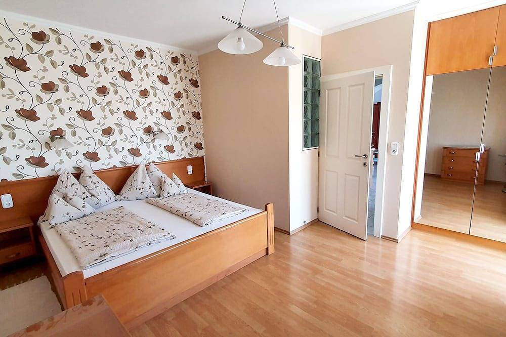 Cały apartament, Nowe, nowoczesne apartamenty, jasne, przyjazne i czyste! Wielu bywalców. in Hévíz, Keszthely region