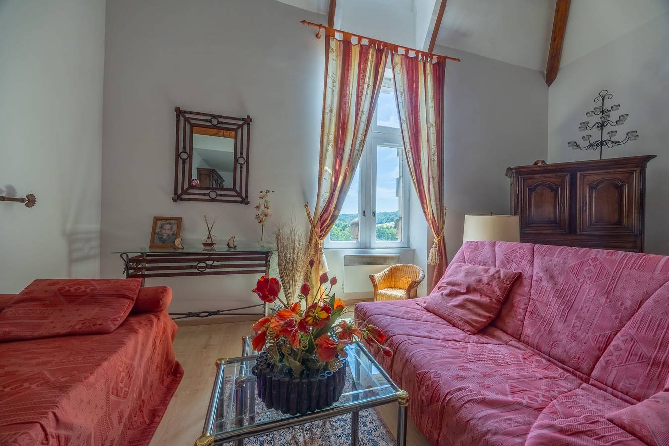 Appartement entier, Duplex de charme dans château de Beuzeval - Welkeys in Houlgate, Région de Lisieux