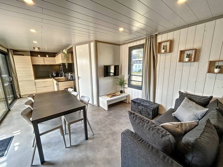 Gîte pour 6 personnes, avec jardin et piscine à Jullouville - 2