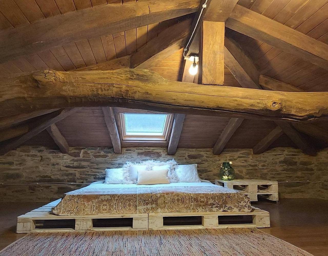 Gîte rural 'O Paxar' avec vue sur la montagne, terrasse privée et Wi-Fi in Samos (Lugo), Province de Lugo
