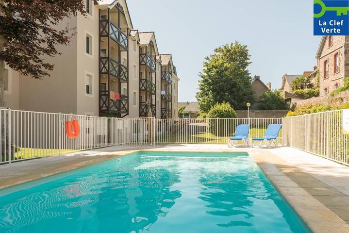 Apartmenthotel für 4 Personen, mit Balkon und Pool in Saint-Malo