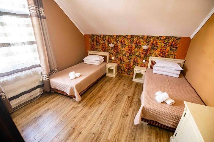 Gîte pour 2 personnes, avec jardin et terrasse dans Mureș - 2