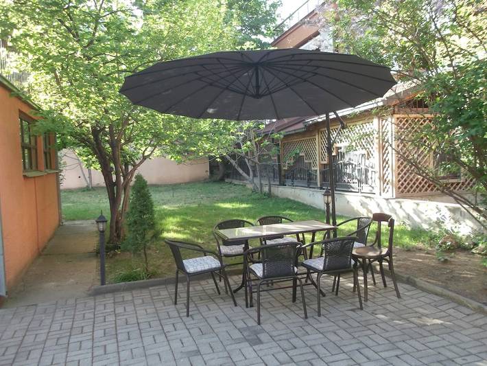 Gîte pour 3 personnes, avec Balcon et Jardin à Skopje