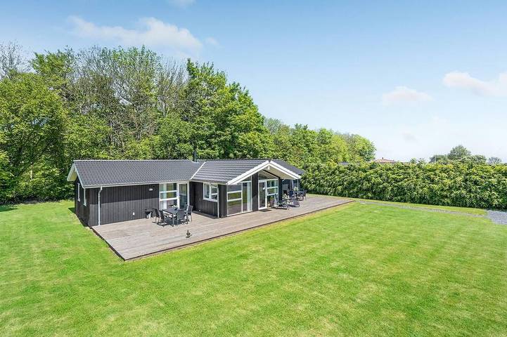 Ferienhaus für 10 Personen, mit Terrasse und Garten sowie Sauna in Mommark