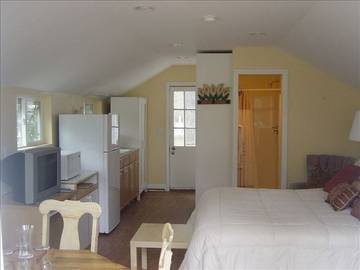 Log Cabin for 2 People in Northern California, North Coast, Photo 1