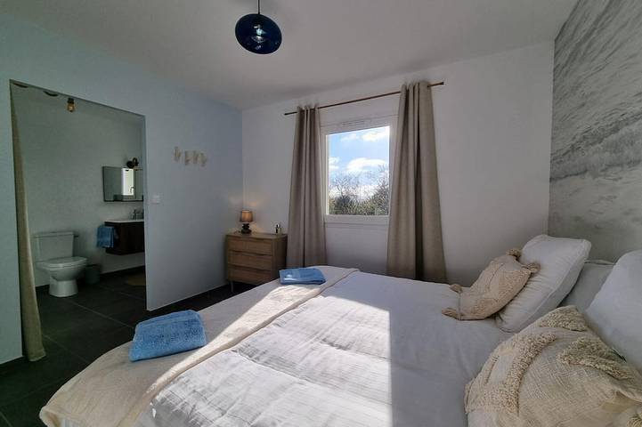 Gîte pour 12 personnes, avec jardin à Saint-Germain-Laval - 2