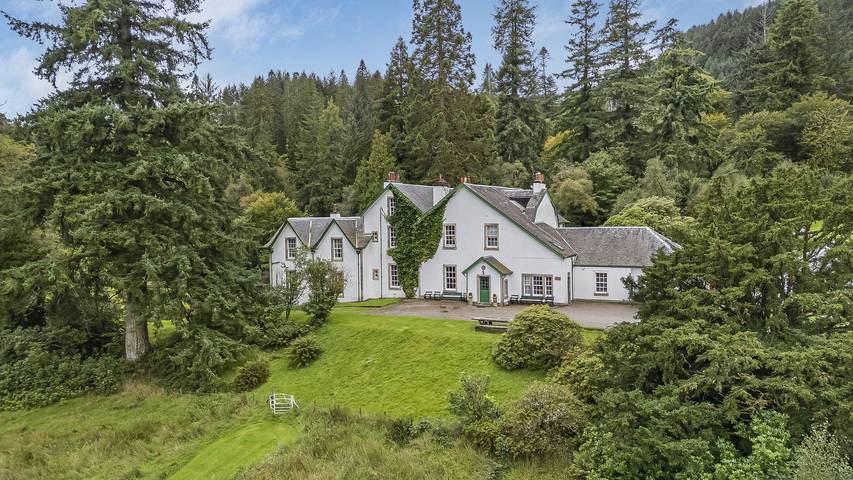 Ferienhaus für 35 Personen, mit Terrasse und Garten sowie Sauna in Schottland