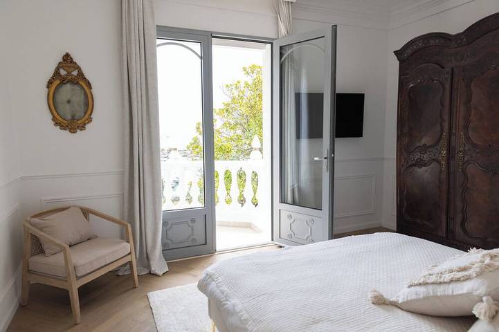 Location de vacances pour 12 personnes, avec balcon et jardin dans Port Gallice - 2