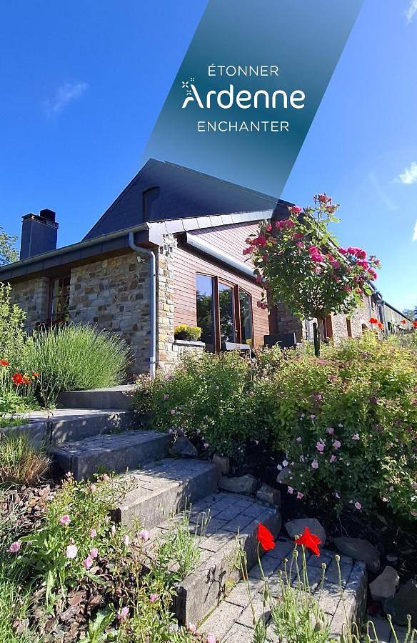 Chambre d’hôte pour 5 personnes, avec Terrasse ainsi que Jardin et Vue à La Roche-en-Ardenne - 2