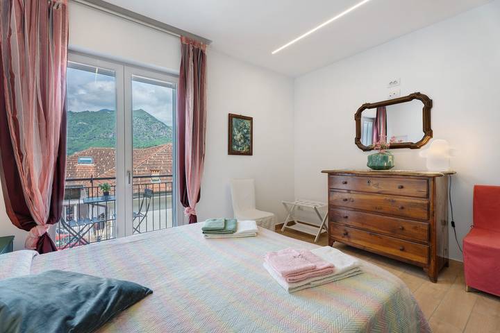 Ferienhaus für 4 Personen, mit Seeblick und Garten, mit Haustier am Ortasee