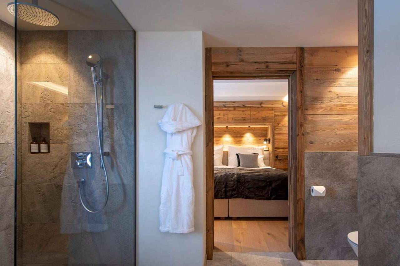 Alpine style chalet with design contemporary and views of mountain in Lech am Arlberg, Arlberg