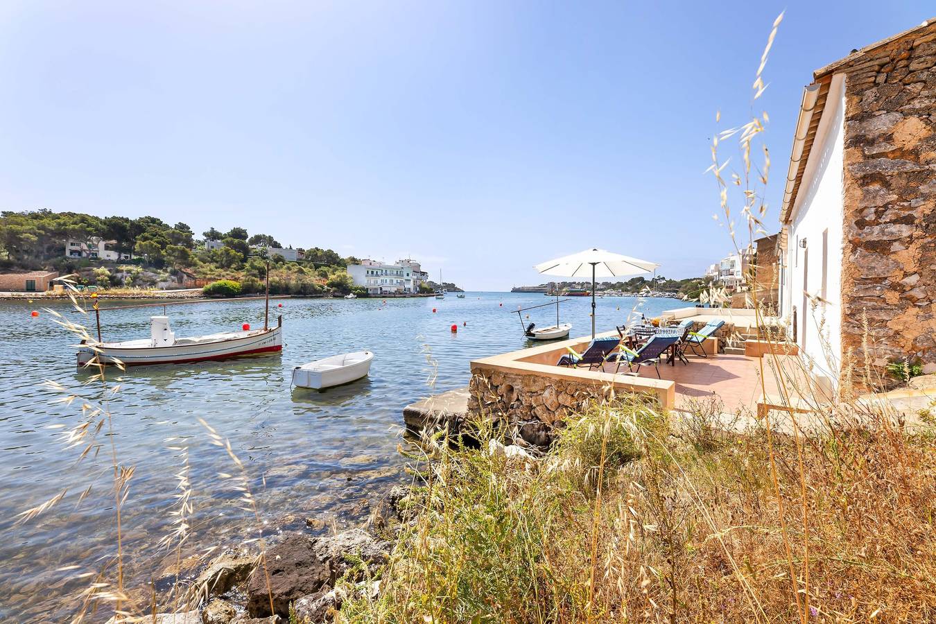 Vakantiehuis 'Petita Casa Marinero' met Zeezicht & Wi-Fi in Portopetro, Santanyí