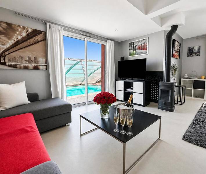 Location de vacances pour 6 personnes, avec Balcon et Terrasse ainsi que Jardin et Piscine à Aigrefeuille-sur-Maine - 3