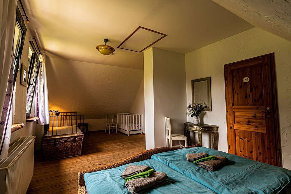 Ganze Wohnung, Ferienwohnung im Spöckerhus in Ahrenshagen-Daskow, Vorpommern-Rügen
