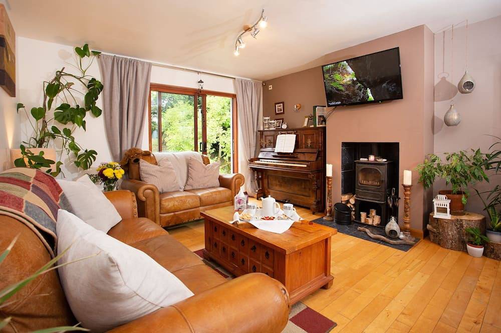 Standard Double Room in Country Side Guesthouse with Shared Bathroom and beautiful views. in Highlands