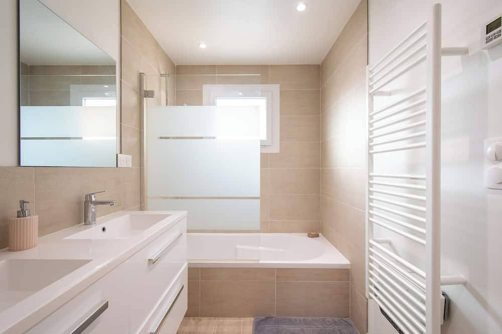 Villa du Soleil-Pool & Parking-Wifi-Clim - Near Montpellier and the sea in Clapiers, Montpellier region