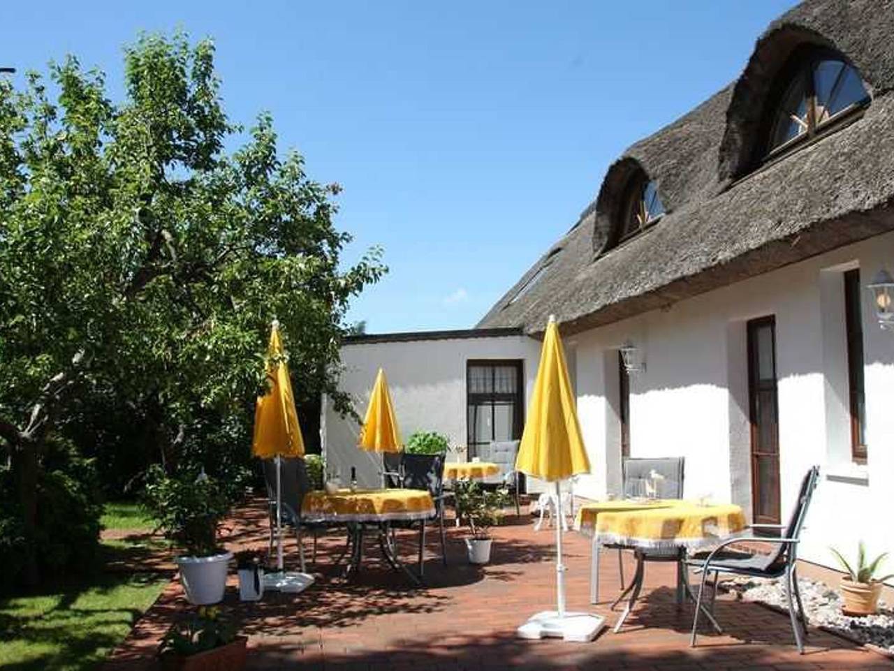 Ganze Wohnung, Ferienreeddachhaus Issy Krause in Karlshagen, Usedomer Norden