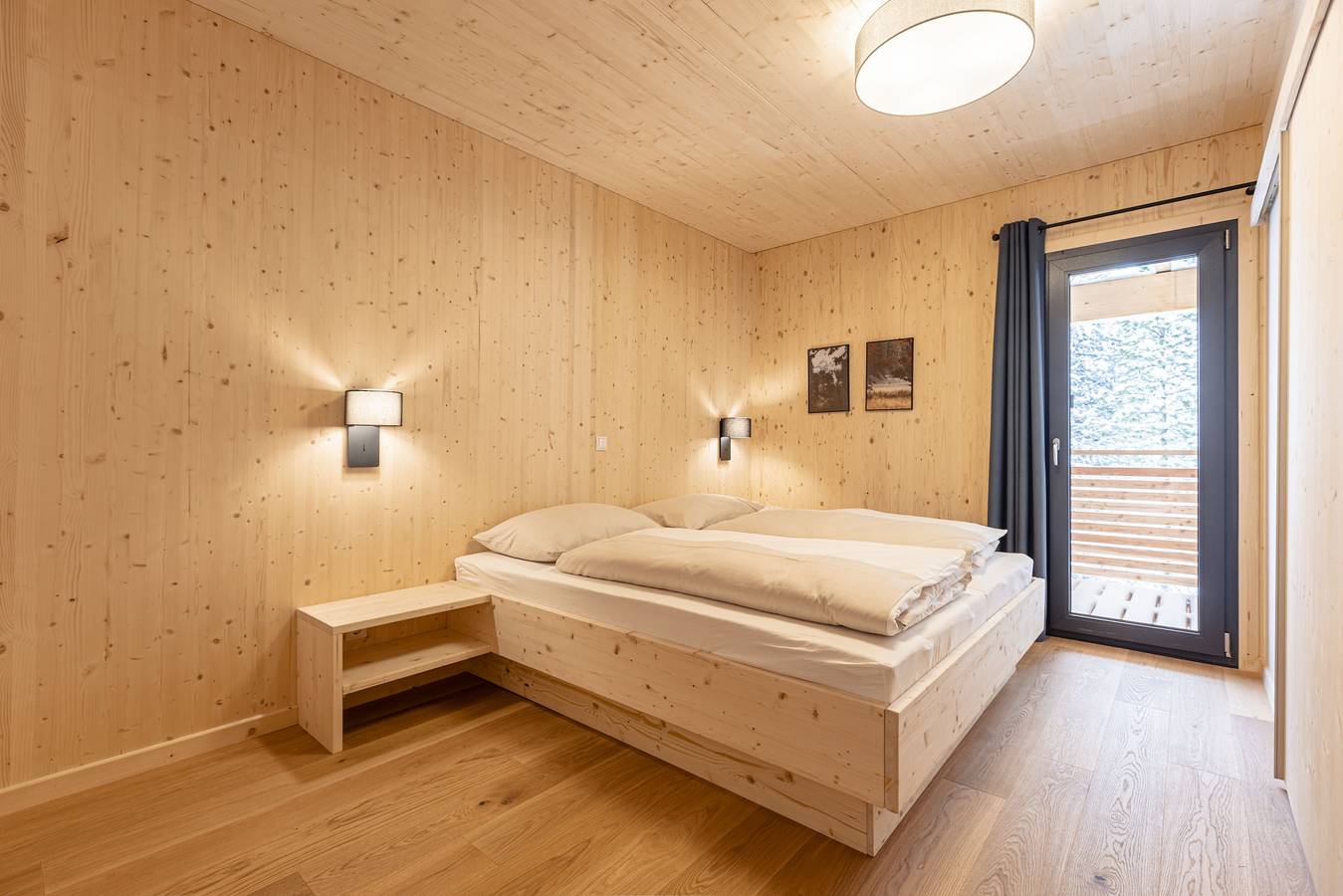 Superior Chalet mit Whirlpoolwanne innen in Stadl-Predlitz, Turracher Höhe