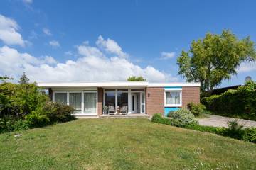 Ferienwohnung für 2 Personen, mit Terrasse und Garten, kinderfreundlich in Burg auf Fehmarn