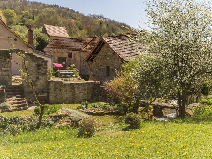 Charmante Suite nahe Beaune mit Garten, Terrasse und Wlan in Vauchignon, Beaune und Umgebung