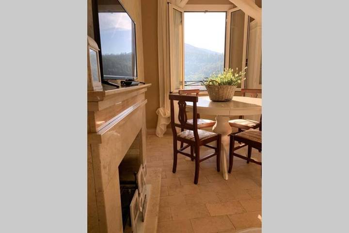 Location de vacances pour 4 personnes, avec terrasse et vue à Gualdo Tadino - 3