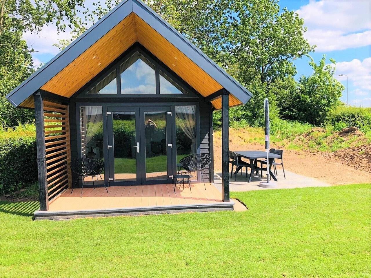 Chalet in den Niederlanden mit Terrassen in IJssel