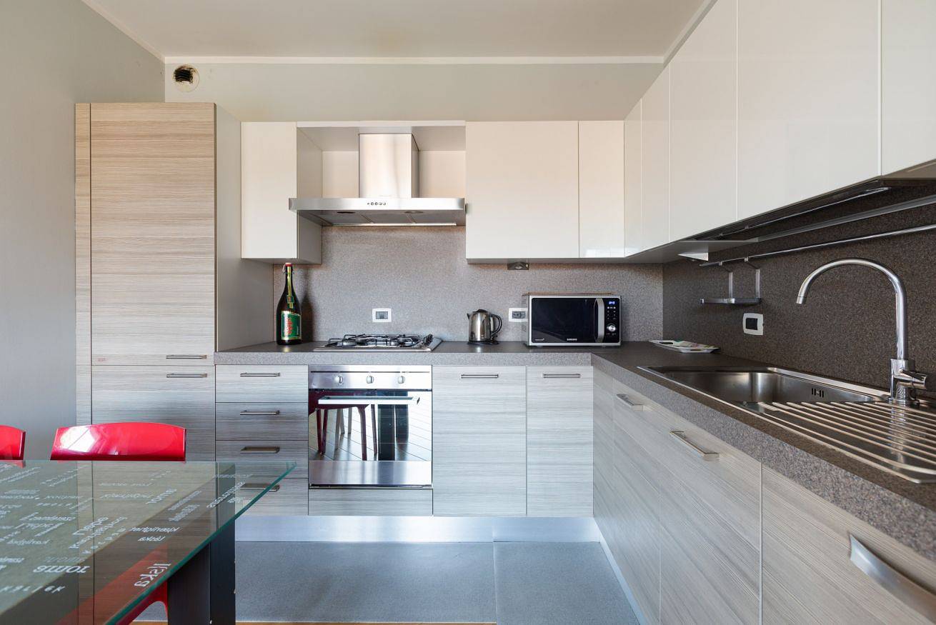 Appartamento intero, Bright apartment with balcony in Portello district in Milano, Provincia di Milano