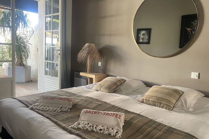 Ferienhaus für 4 Personen, mit Terrasse und Garten in Pampelonne - 2