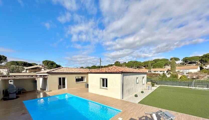 Location de vacances pour 6 personnes, avec vue et piscine à Villedubert - 4