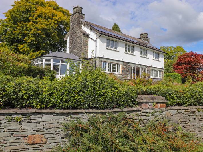 Cottage for 8 people, with garden, with pets in Windermere