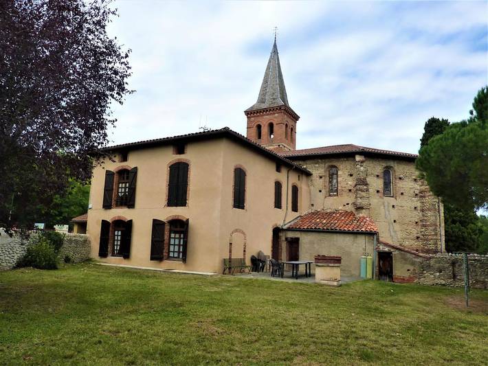 Gîte pour 4 personnes, avec jardin à Bonnac