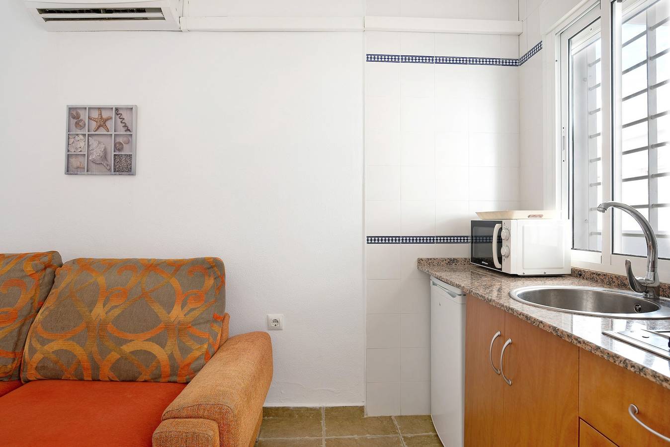 Apartamento inteiro, Apartamento Estúdio "Pacifico 201" numa zona residencial com Wi-Fi in Conil de la Frontera, Costa de la luz