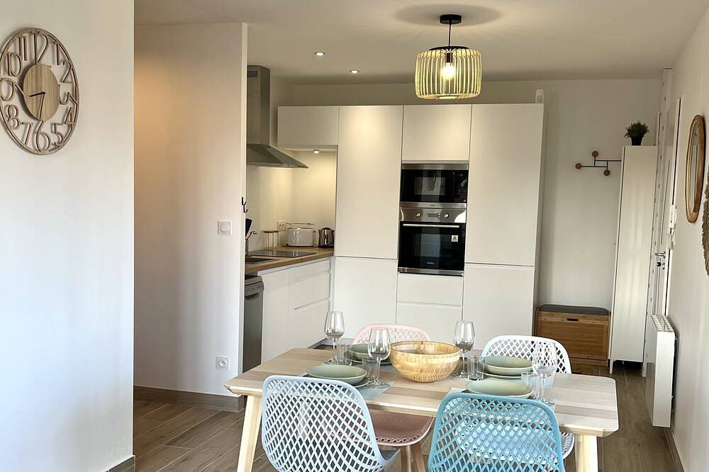 Appartement entier, T3 Saint-Genis-Laval - Grande terrasse extérieure in Saint-Genis-Laval, Lyon et ses environs