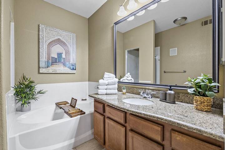 Appartement de vacances pour 7 personnes, avec piscine et jardin