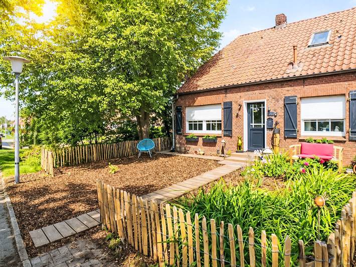 Ferienhaus für 2 Personen, mit Terrasse und Garten in Hamswehrum