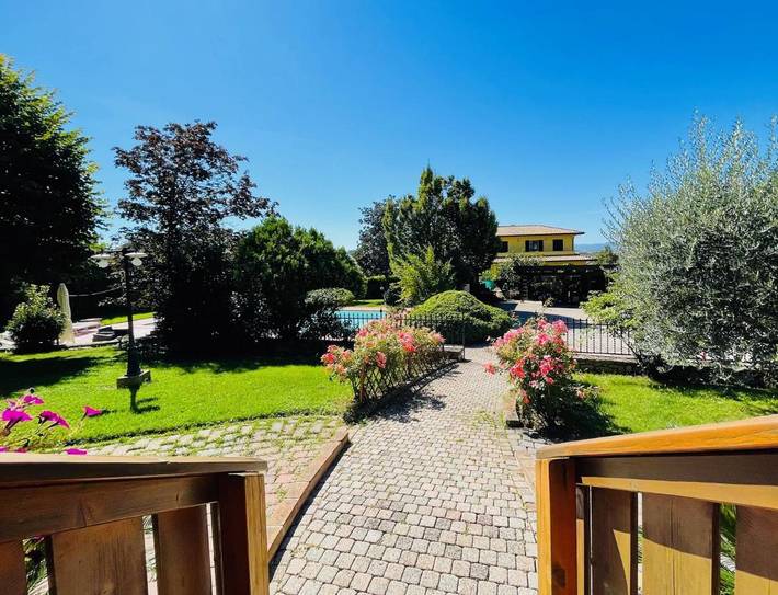 Villa con piscina per 6 persone, con Balcone e Idromassaggio nonché Terrazza e Giardino a Perugia