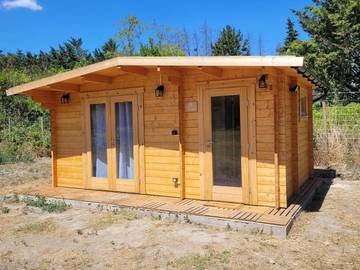Chambre d’hôte pour 2 personnes, avec terrasse ainsi que vue et jardin à Sénas