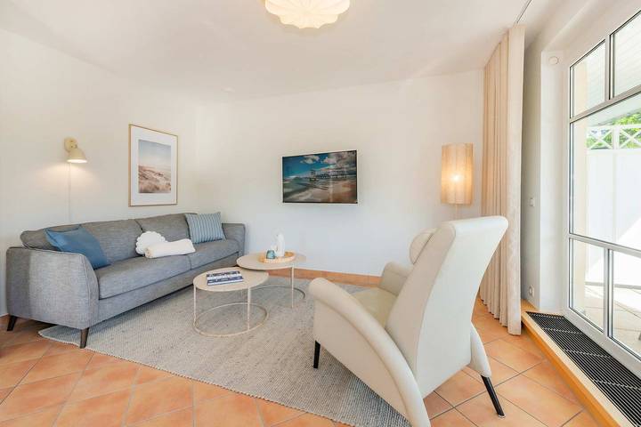 Ganze Wohnung, Villa Charlotte Wohnung 24 - 250 Meter vom feinsandigen Strand entfernt in Drei Kaiserbäder, Heringsdorf