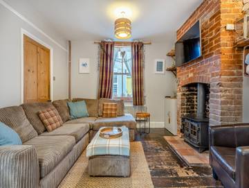 Log Cabin for 4 People in Cromer, Norfolk, Photo 2