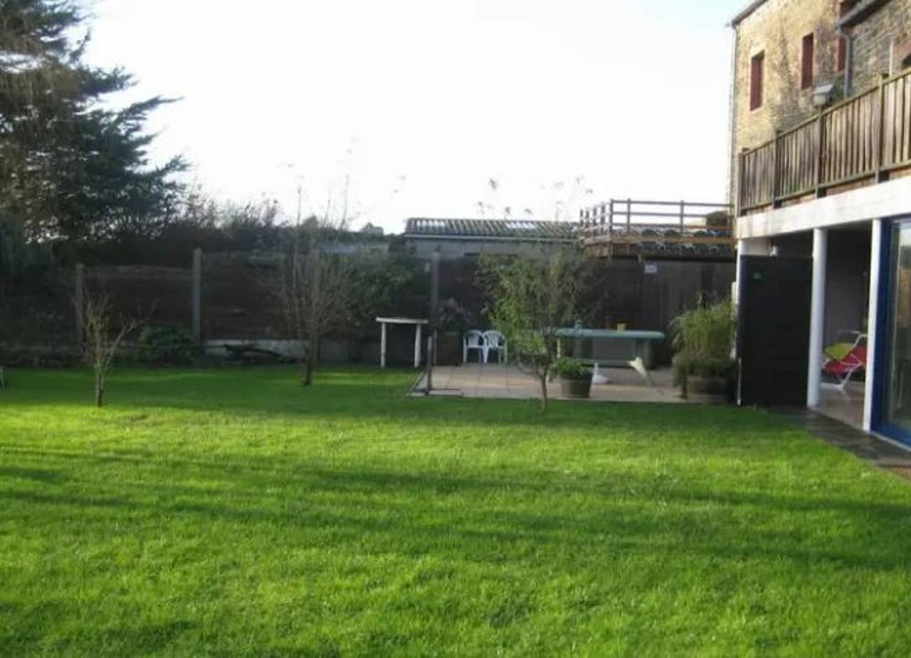 Ganzes Studio, Modernes Studio in Hirel mit geschlossenem Garten und Terrasse - 40m² in Hirel, Mont-Saint-Michel-Bucht
