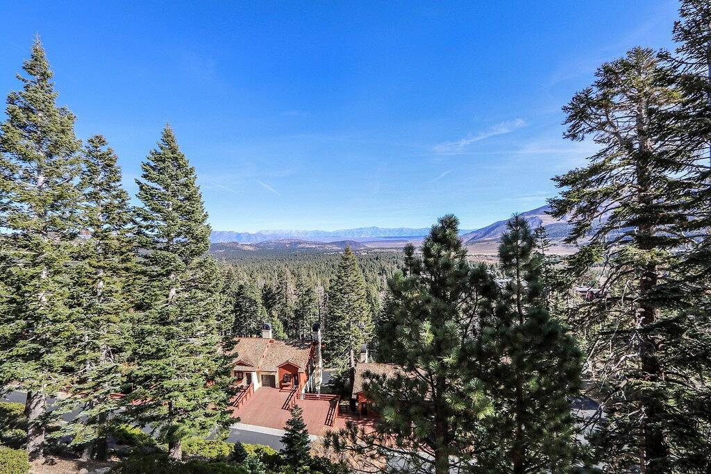 Ganze Wohnung, Umgestaltete, haustierfreundliche, atemberaubende Aussicht auf die Berge, in der Nähe von Lakes Basin Access in Mammoth Lakes, Mammoth Mountain