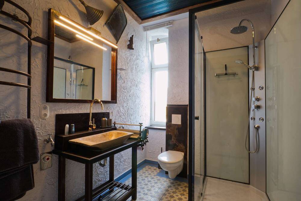 Geheel appartement, Vacation apartment Herrenzimmer with fireplace and terrace in Annaberg-Buchholz, Ertsgebergte