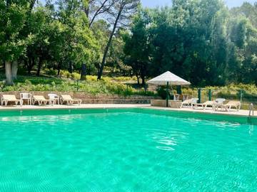 Apartamento de vacaciones para 6 personas, con balcón además de piscina y vistas en Sierra de Cazorla