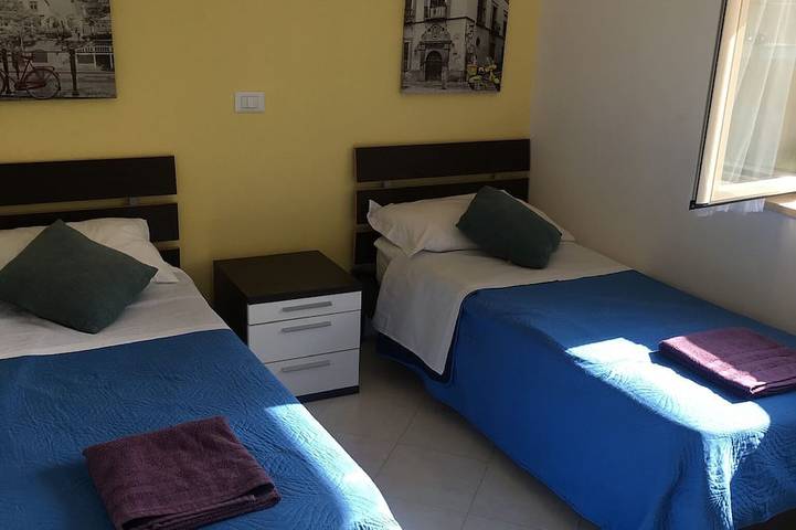 Gîte pour 5 personnes, avec balcon et piscine à Pizzo - 3