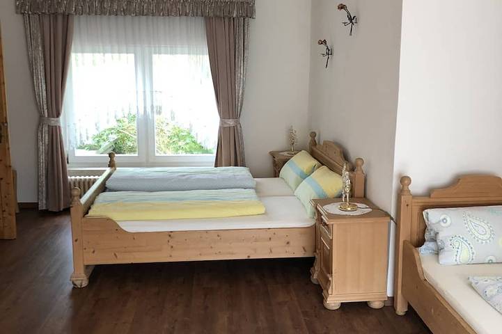 Ferienhaus für 24 Personen, mit Whirlpool und Garten, mit Haustier in Schleusegrund - 2