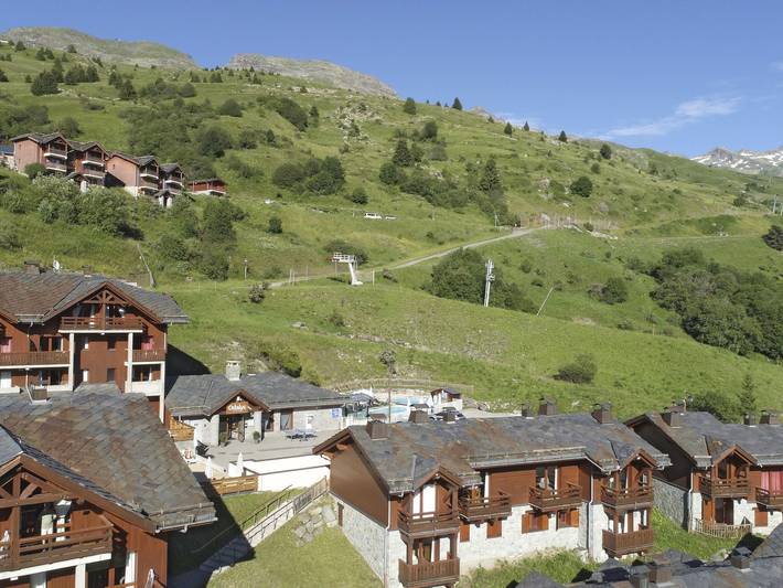 Chalet pour 10 personnes, avec sauna et terrasse, animaux acceptés à Valmeinier