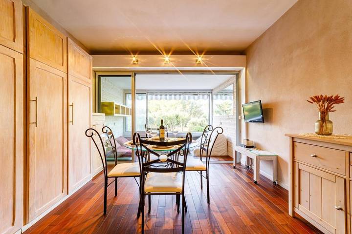 Gîte pour 4 personnes, avec bassin pour enfant et piscine dans Plage des Engraviers - 4