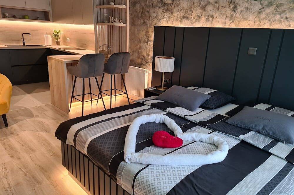 Geheel appartement, Wellness Apartments - Studio Apartment with Terrace in Varaždin