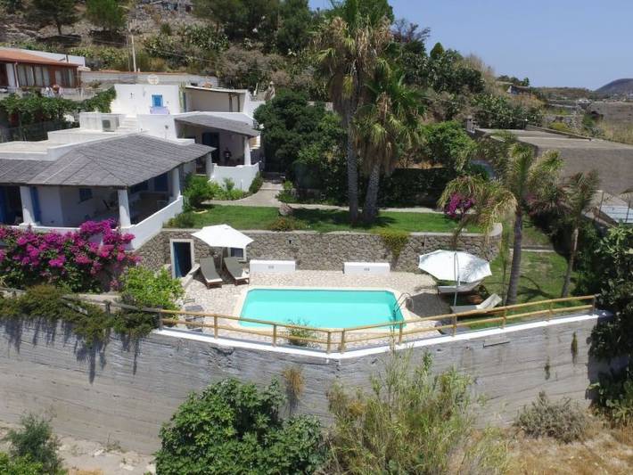 Casa vacanza per 6 persone, con Terrazza e Giardino nonché Piscina alle Isole Eolie