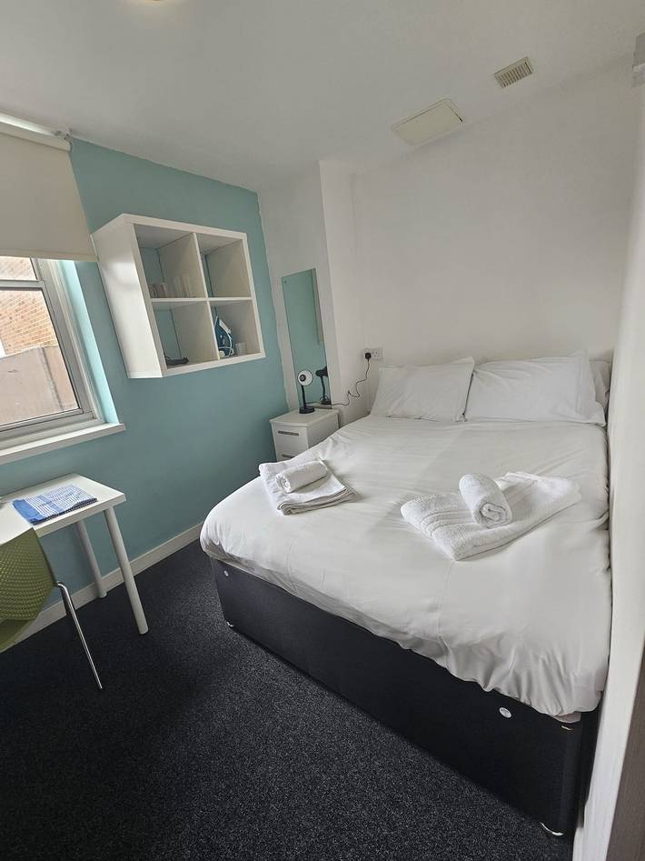 Holiday rental for 4 people in Coventry